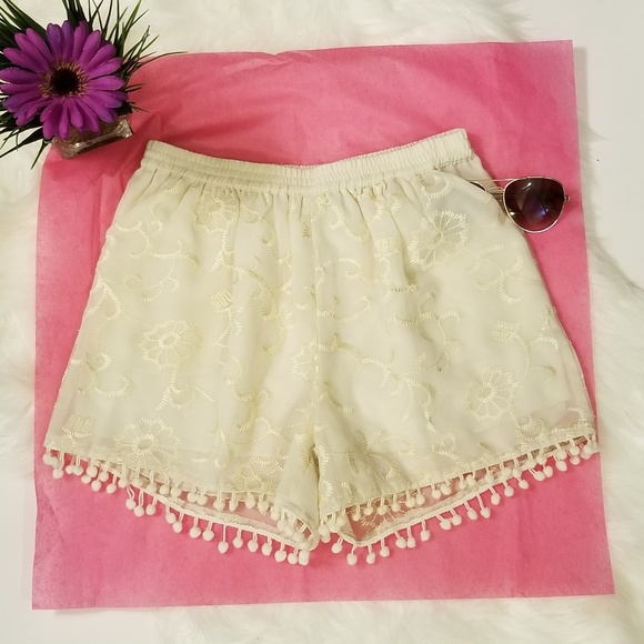 Japna Embroidered Lace Tassel Cream Shorts - Picture 2 of 7